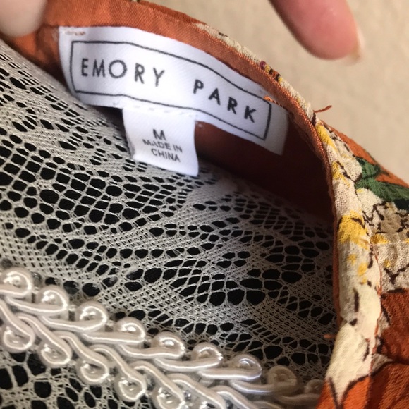 Rust Colored Floral Romper - Picture 4 of 4